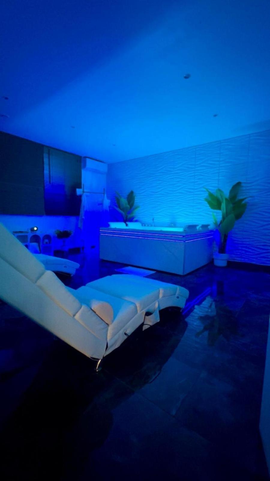 Dima Suite Jacuzzi Privatif Vedène Dış mekan fotoğraf