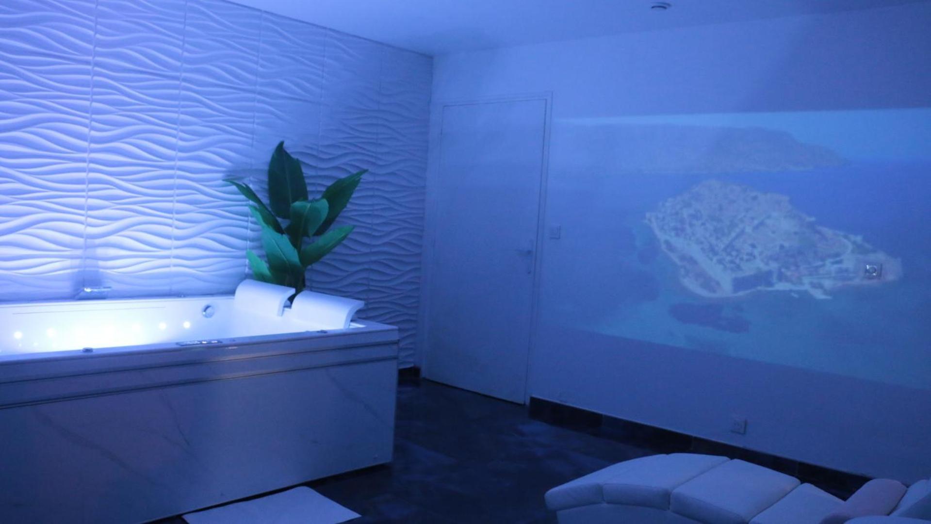 Dima Suite Jacuzzi Privatif Vedène Dış mekan fotoğraf